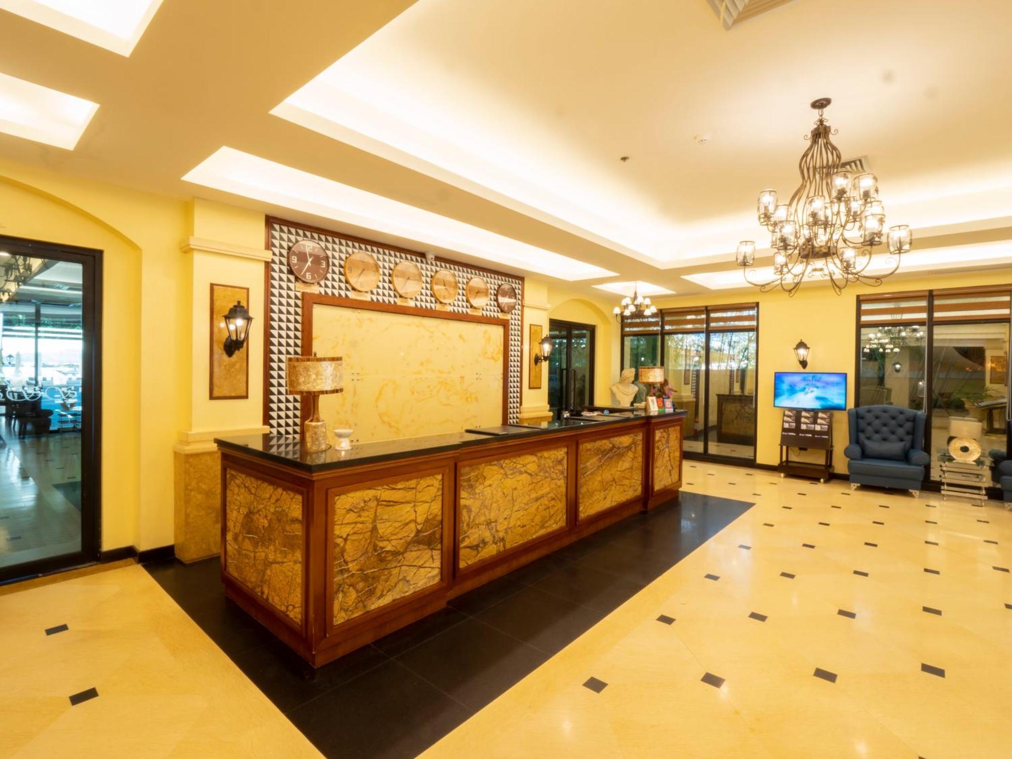 Sunlight Hotel Coron Exterior photo