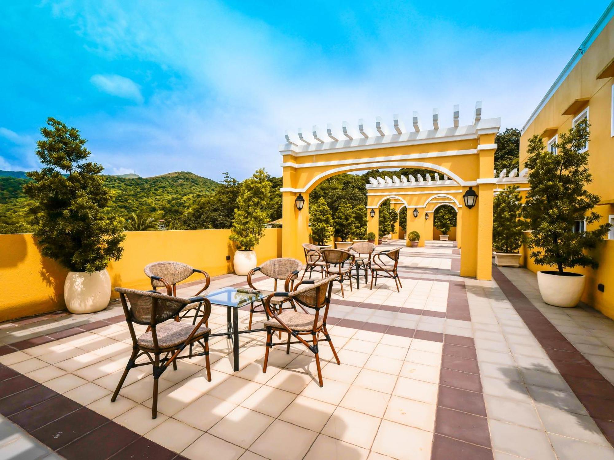 Sunlight Hotel Coron Exterior photo